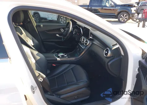 2016 Mercedes-Benz C 300 from USA, damaged, VIN 55SWF4JB7GU102907